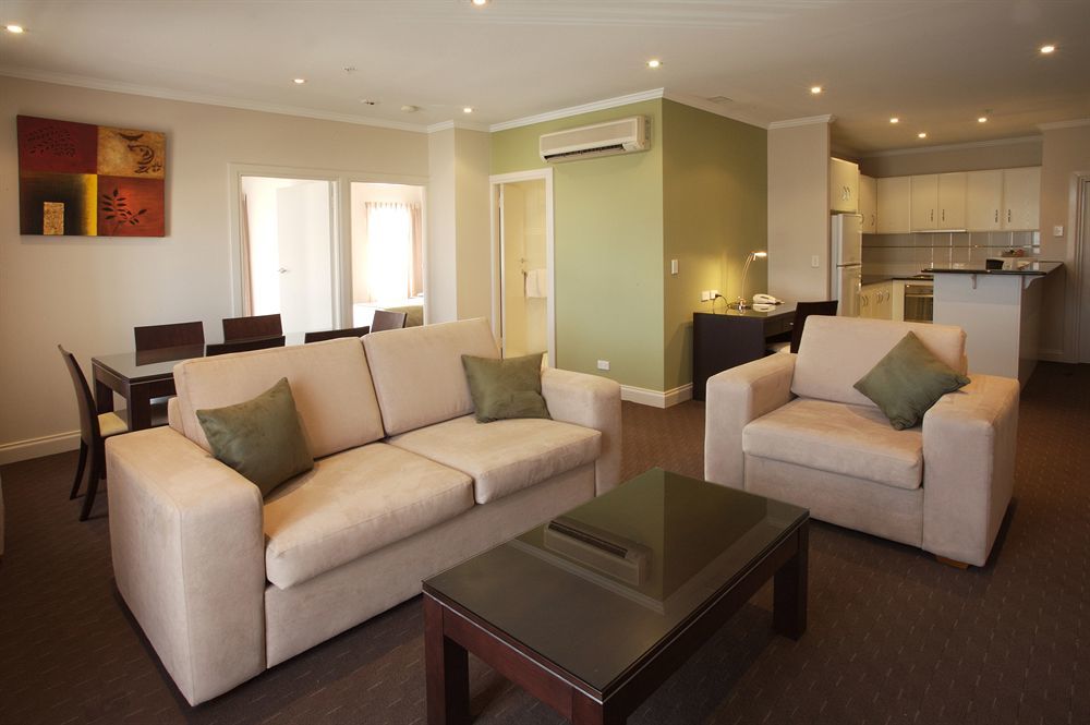 Frome Apartments Adelaide Room photo